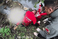 罗斯拉夫罗並達到協議和一致